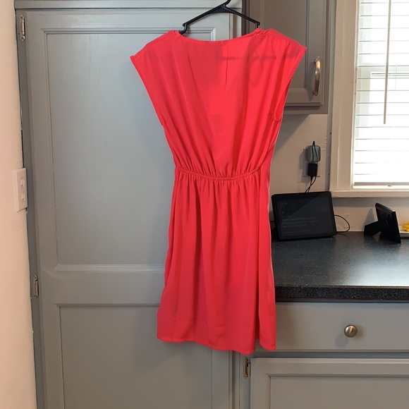 Coral Sleeveless v neck dress - Picture 2 of 2